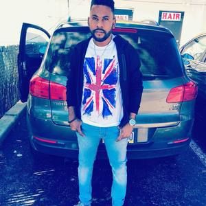 Meet your Posher, Troy